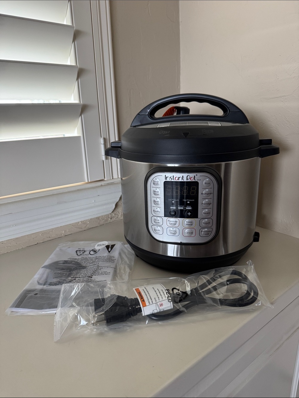 Instant Pot Duo 7-in-1 Electric Pressure Cooker, Stainless Steel, 6 Quart